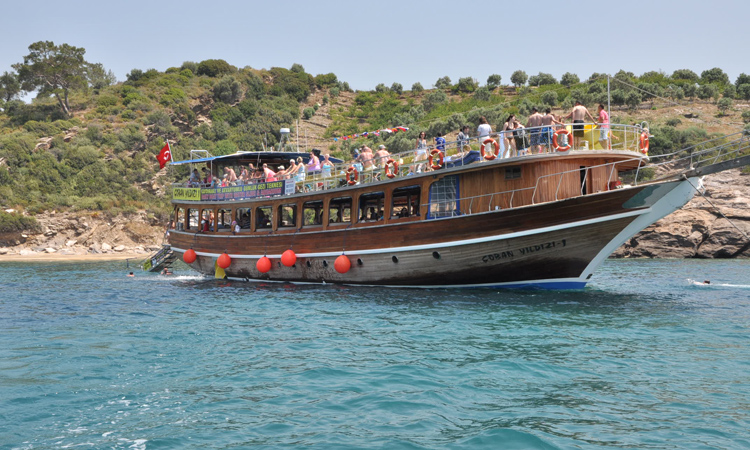 Read more about the article Fethiye 12 Adalar Tekne Turu Fiyatları